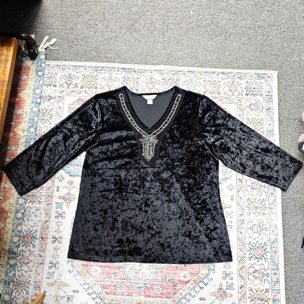 Whimsygoth Hippie Black Crushed Velvet Cold Shoulder Beaded VNeck 3/4 Sleeve Top - Picture 4 of 11